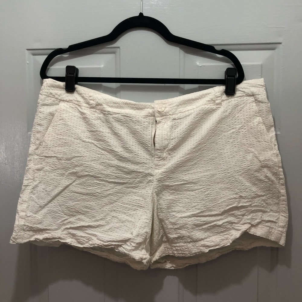 Merona Women’s Shorts White Seersucker 16